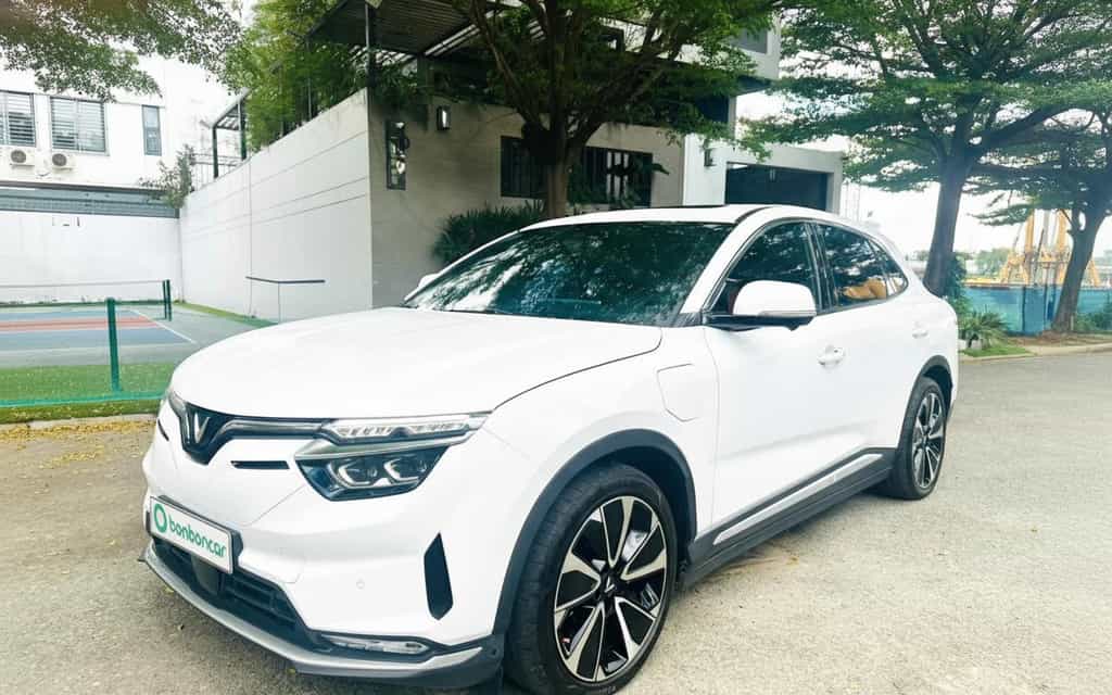 Vinfast VF8