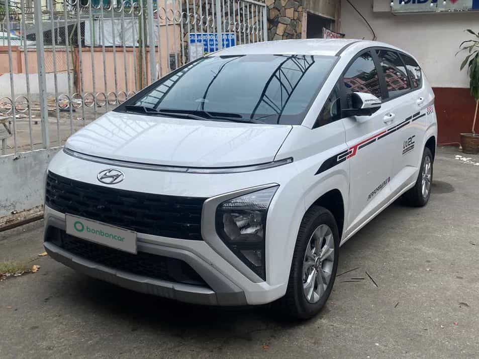 HYUNDAI STARGAZER
