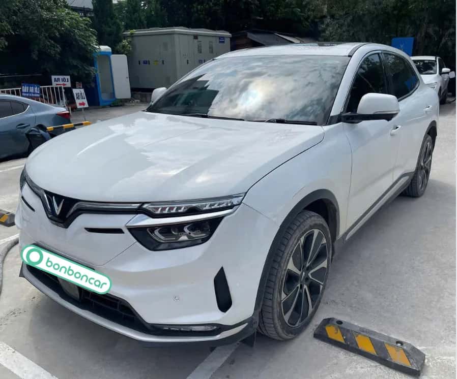 Vinfast VF8