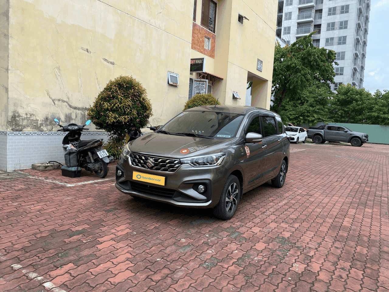 SUZUKI ERTIGA