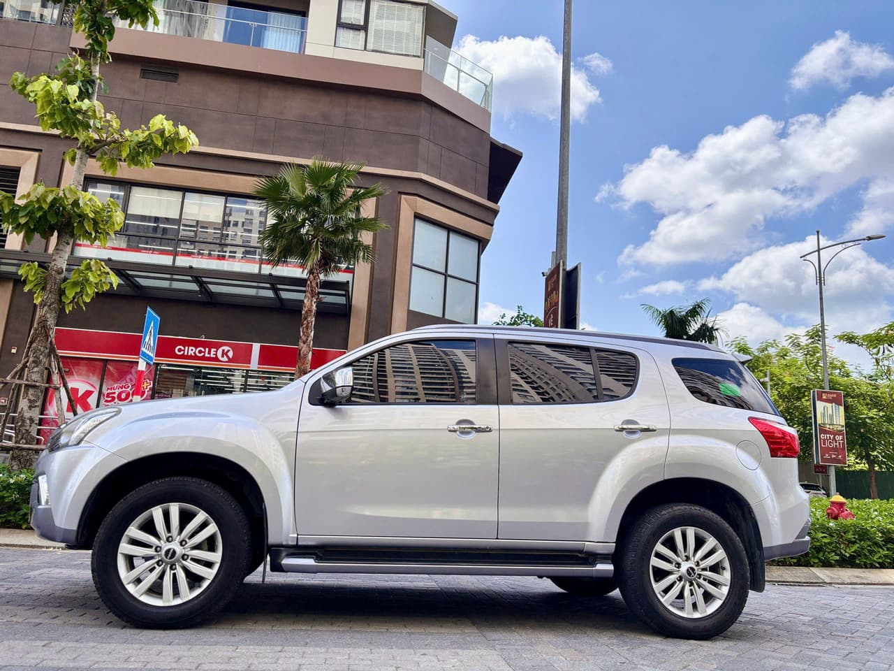 Hình ảnh 3 Image 3