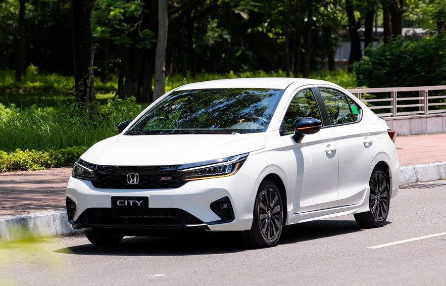 Honda City phiên bản màu trắng gọn đẹp