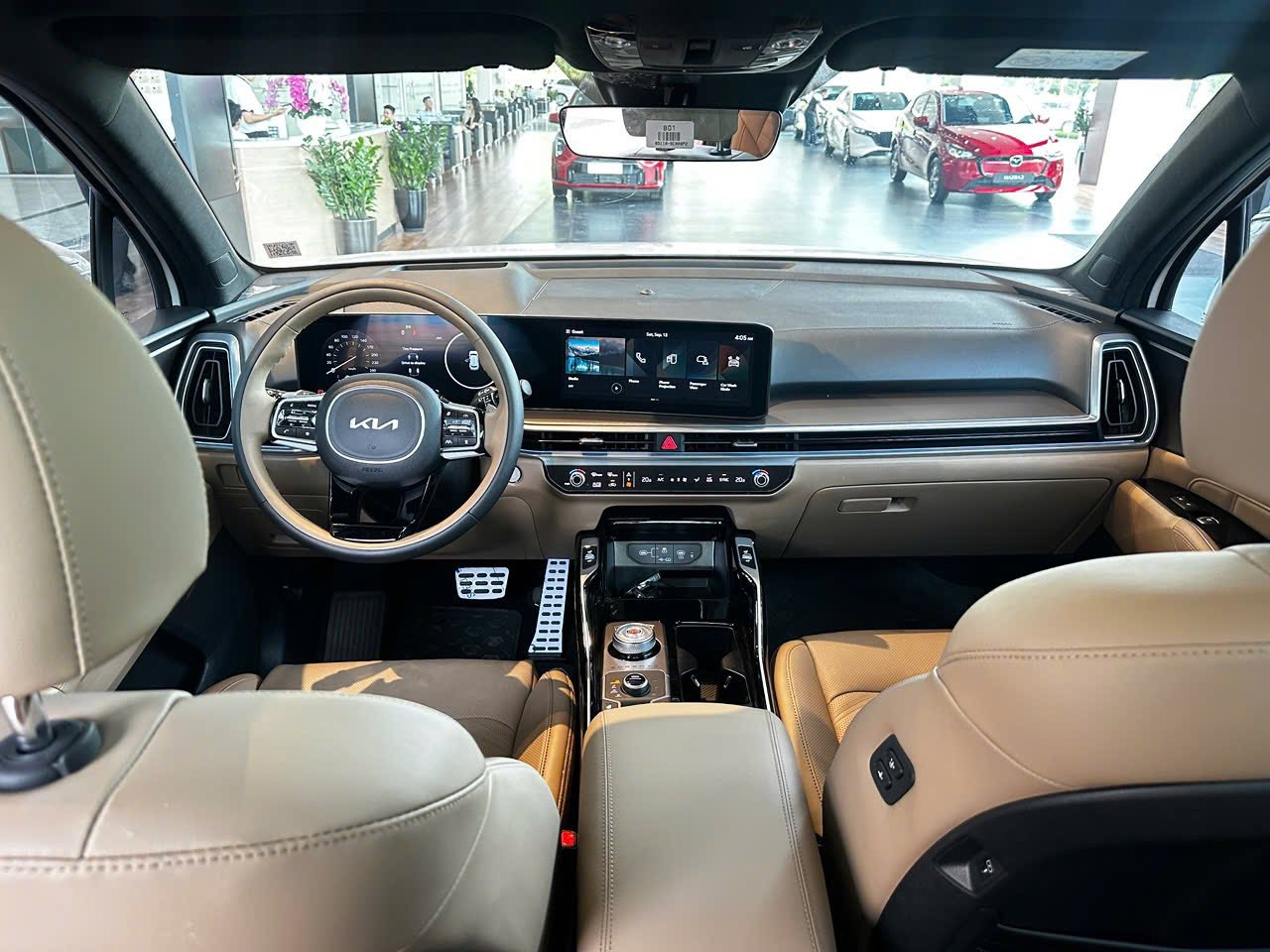 Nội thất tiện nghi Kia Sorento 2025.