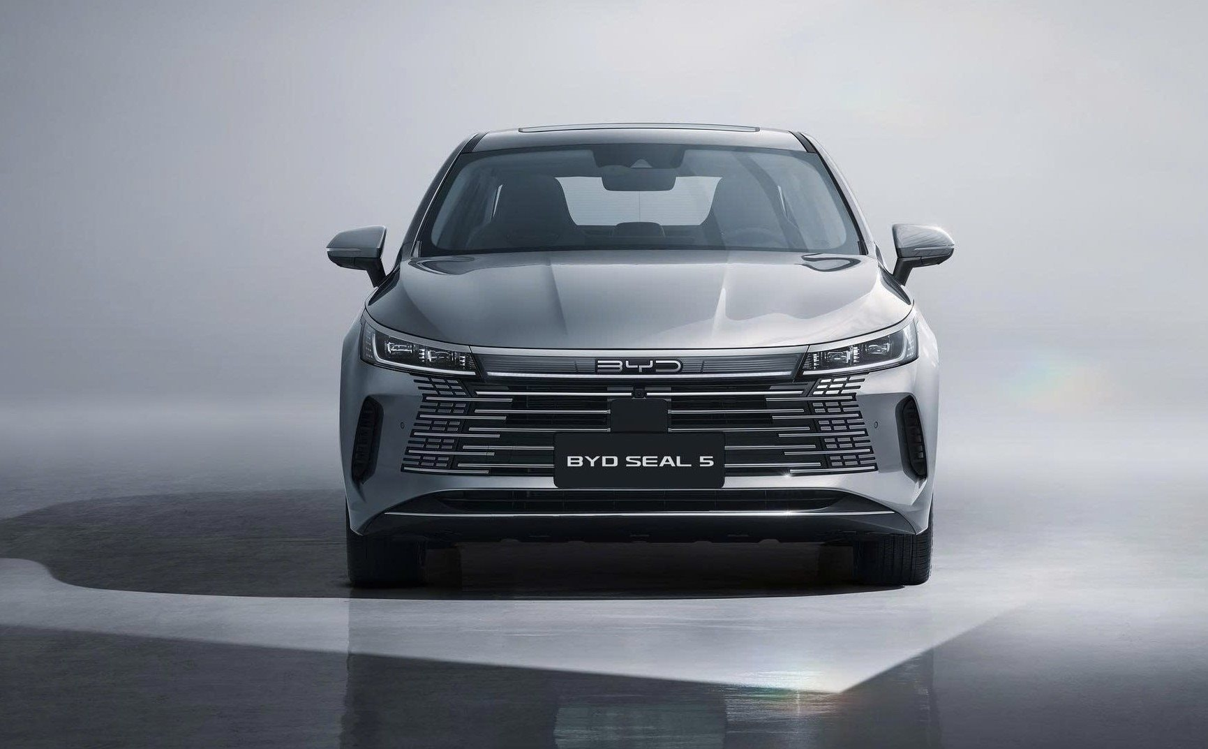 Thiết kế và kích thước BYD SEAL 5 PHEV.