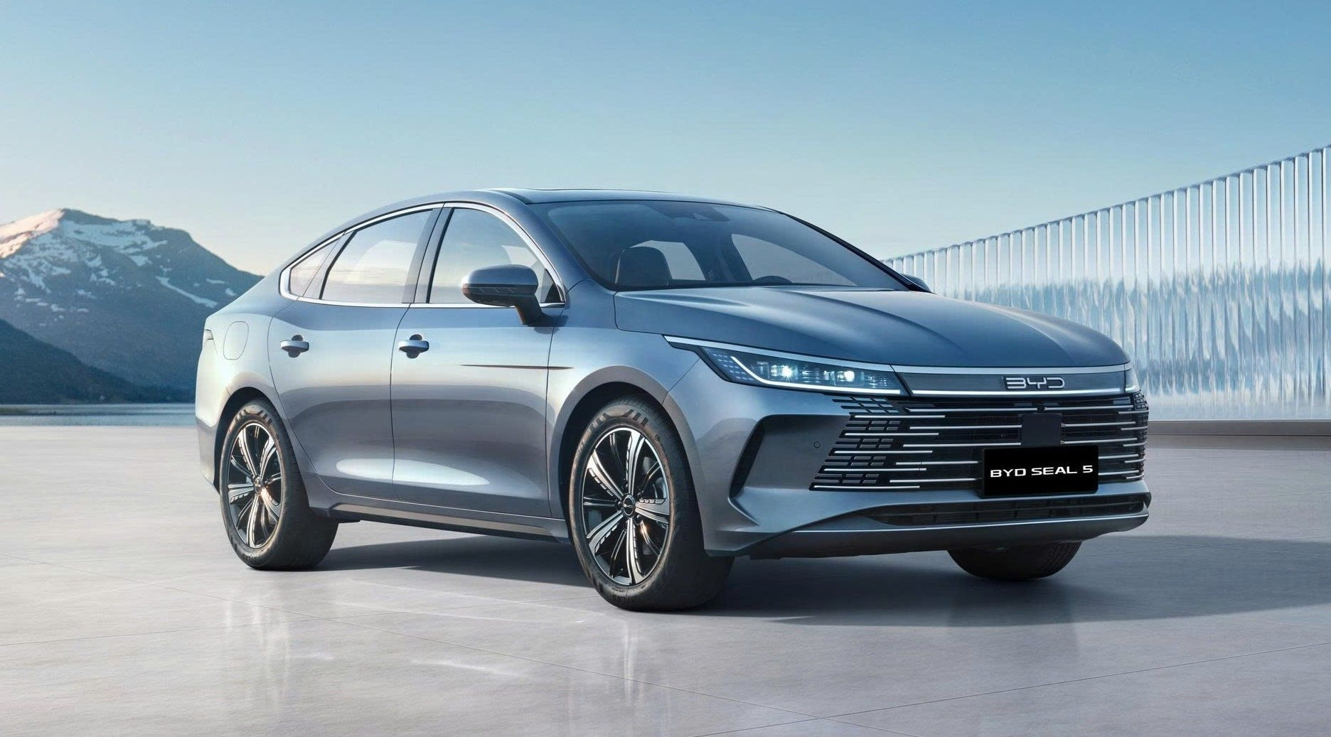 Thiết kế và kích thước BYD SEAL 5 PHEV.