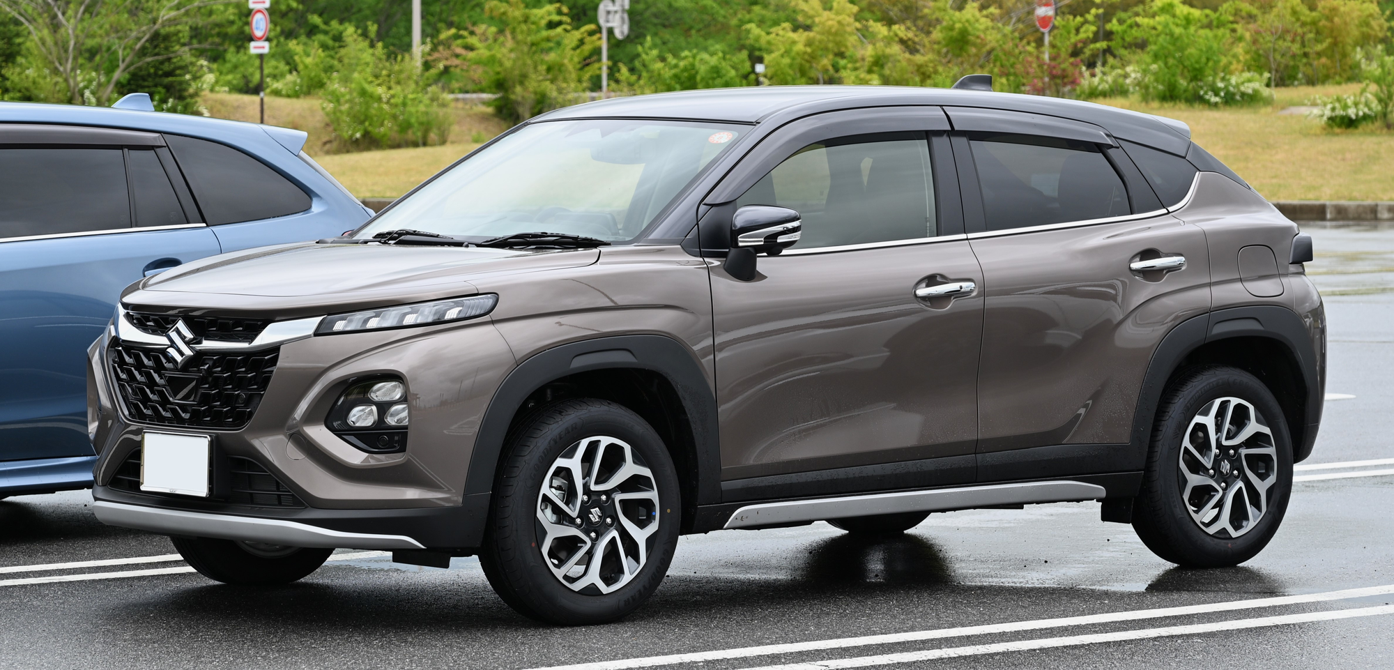 Suzuki Fronx crossover mới ra mắt Việt Nam 2025