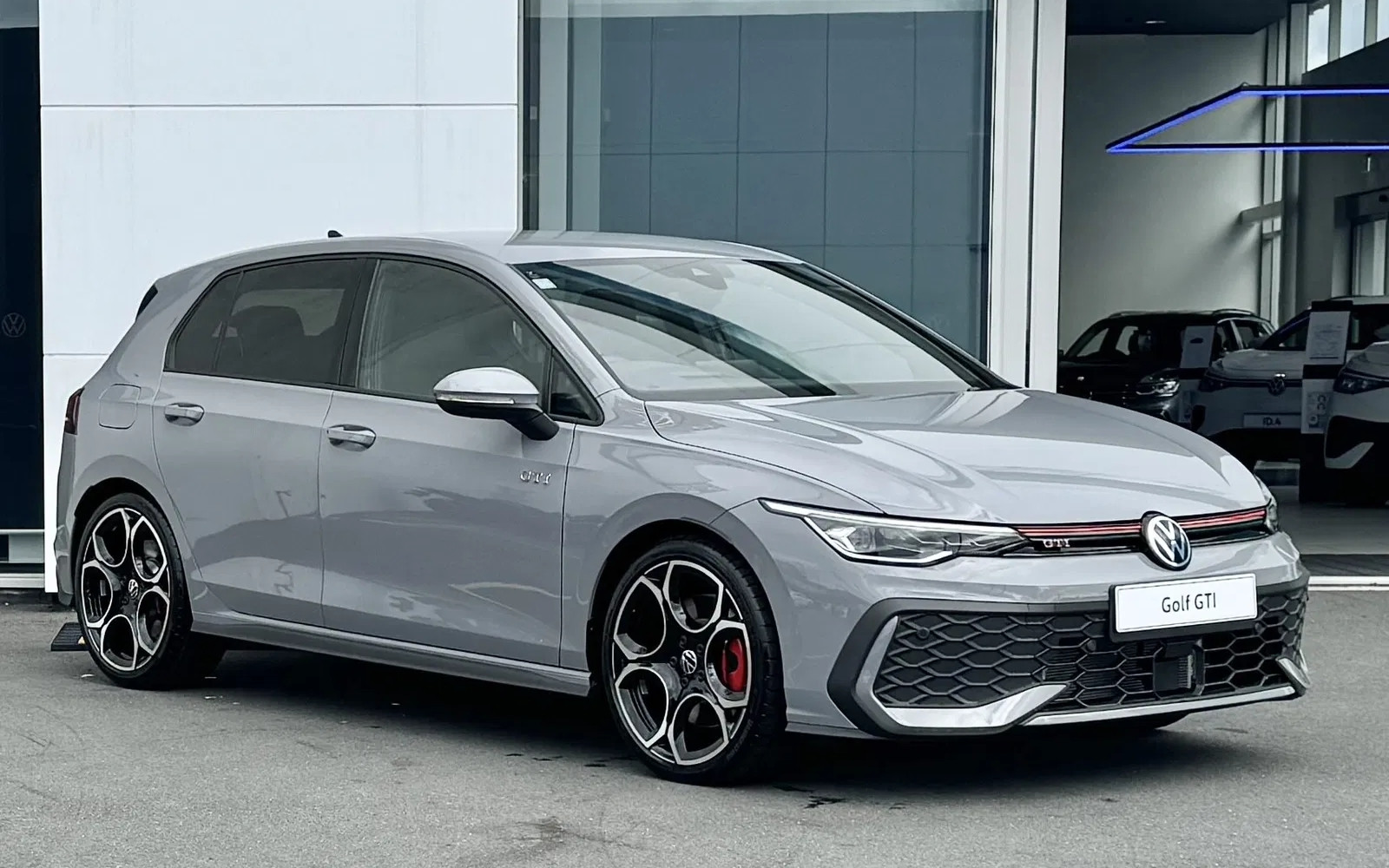 Volkswagen Golf mới Việt Nam 2025
