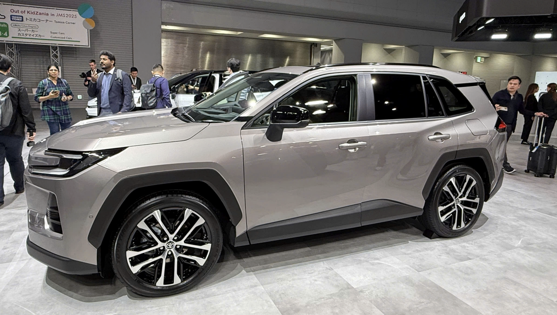 Toyota RAV4 2026 được trang bị gói hỗ trợ lái tiên tiến ADAS – Toyota Safety Sense 4.0