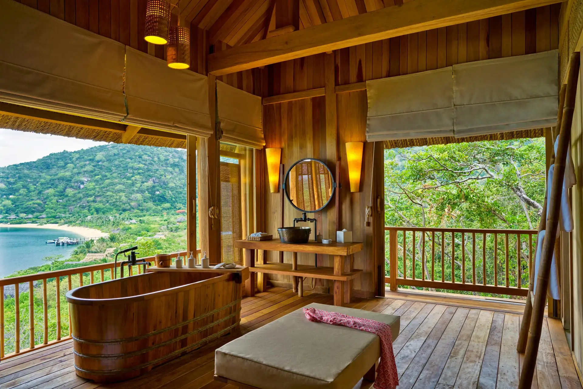 Six Senses Ninh Vân Bay lãng mạn châu Á 2025