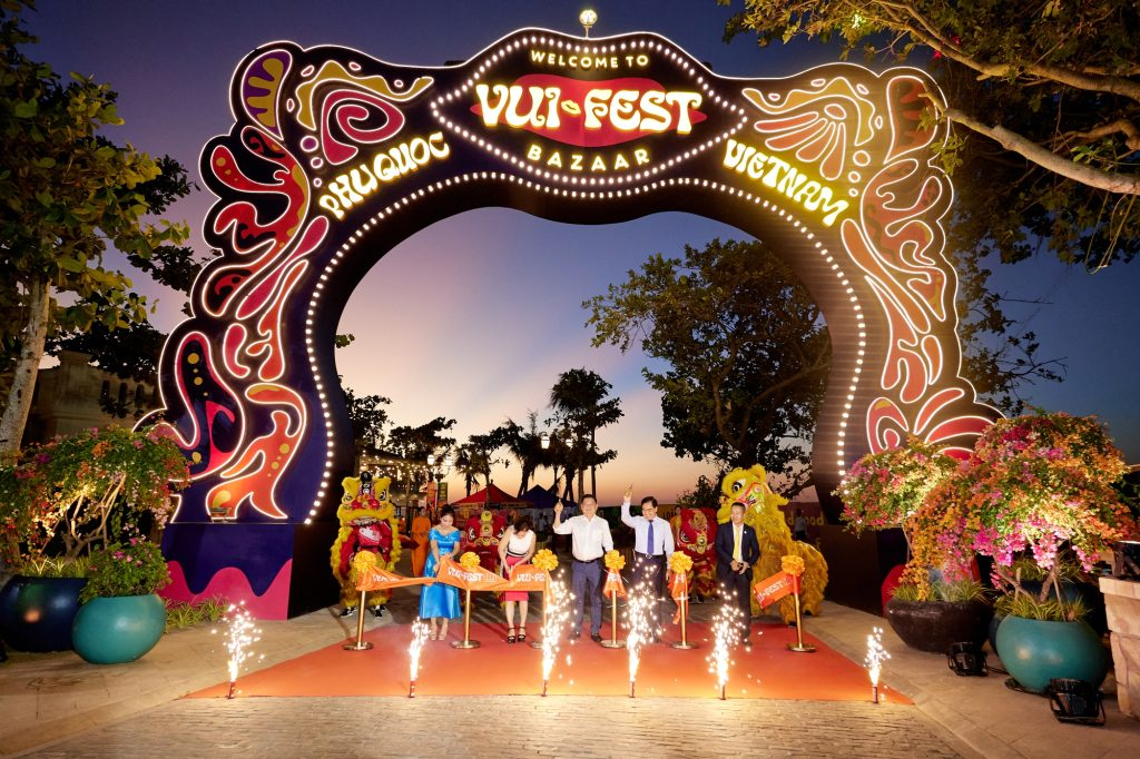 Chợ đêm VUI-FEST Bazaar