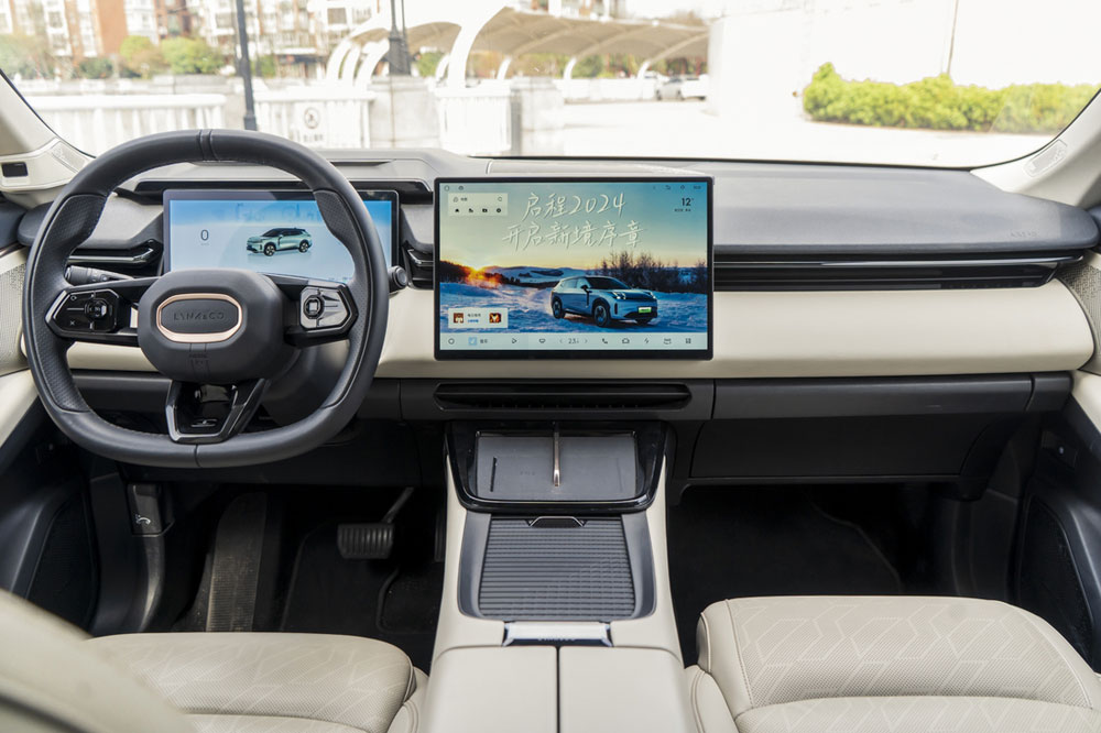 Lynk & Co 08 Ra Mắt Việt Nam 2025: Giá Lăn Bánh, Đánh Giá Chi Tiết Thông Số Kỹ Thuật