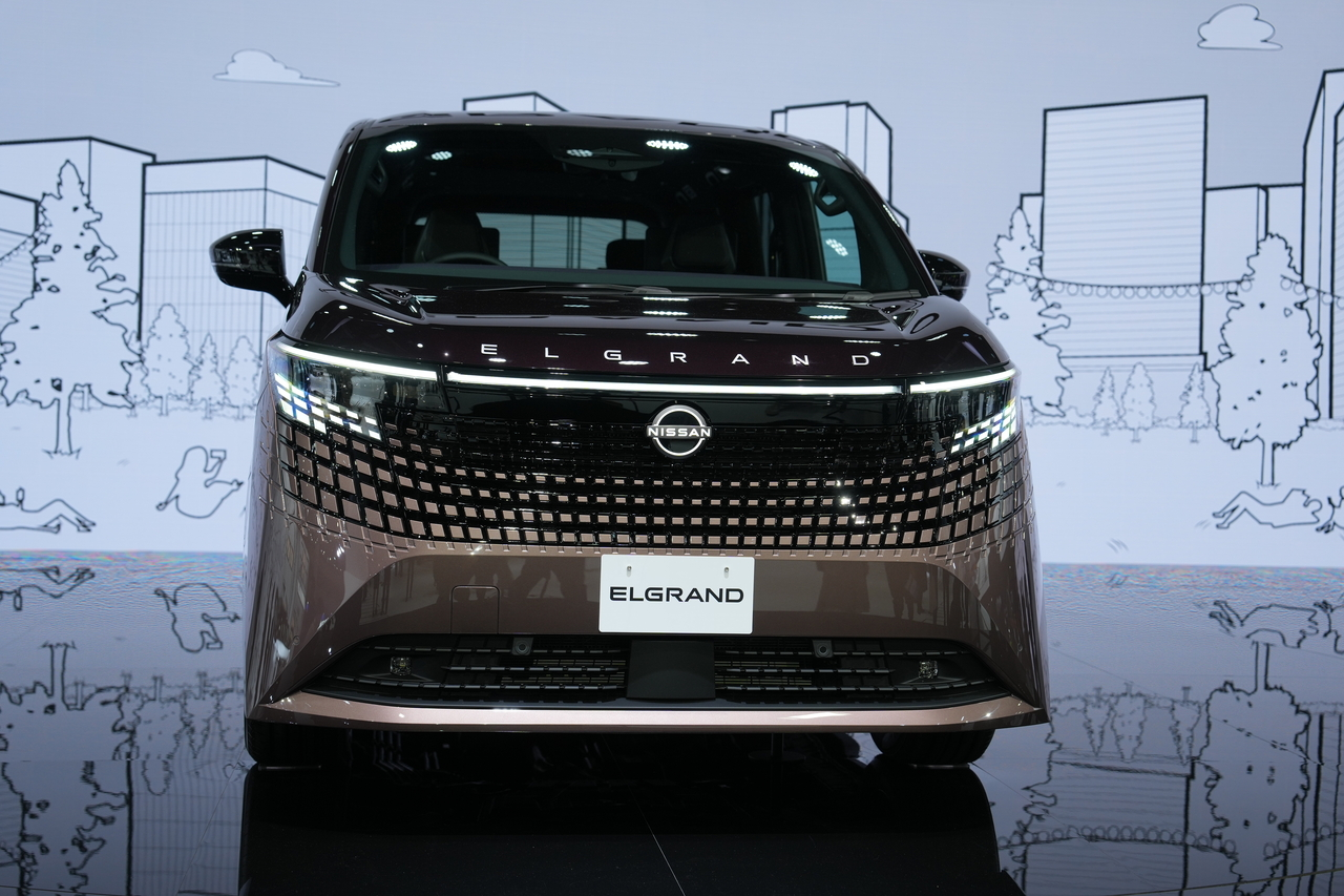 Nissan Elgrand Gen4 sử dụng hệ truyền động Hybrid e-POWER đặc trưng của Nissan