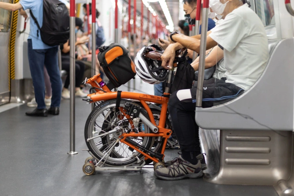 Chính Thức Cho Phép Mang Xe Đạp Gấp Lên Tàu