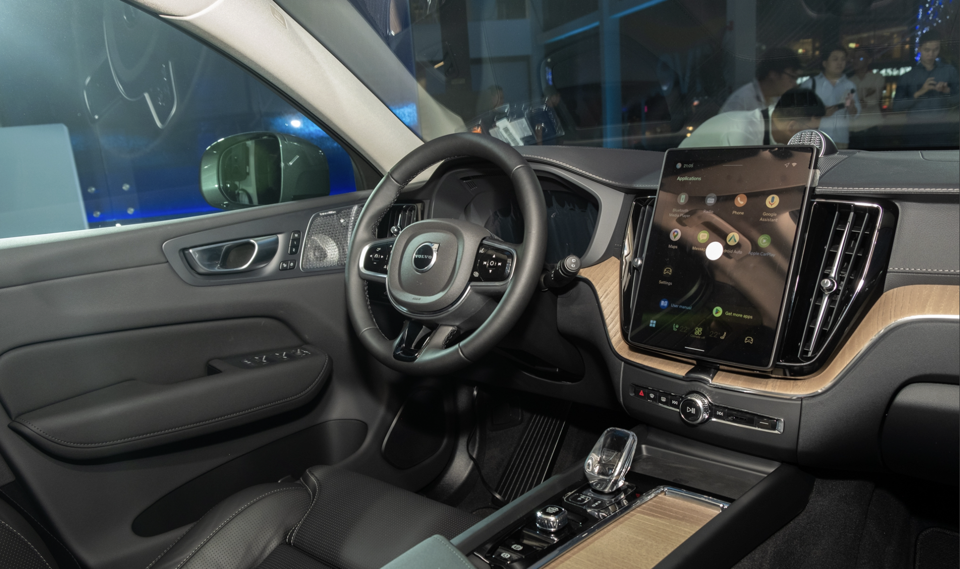 nội thất Volvo XC60 2025 Google built-in