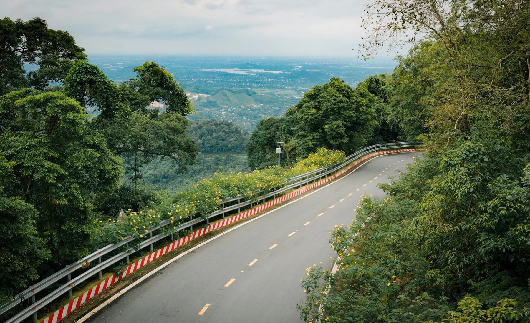 Ba Vì Mùa Nào Đẹp Nhất Và Hướng Dẫn Di Chuyển Chi Tiết
