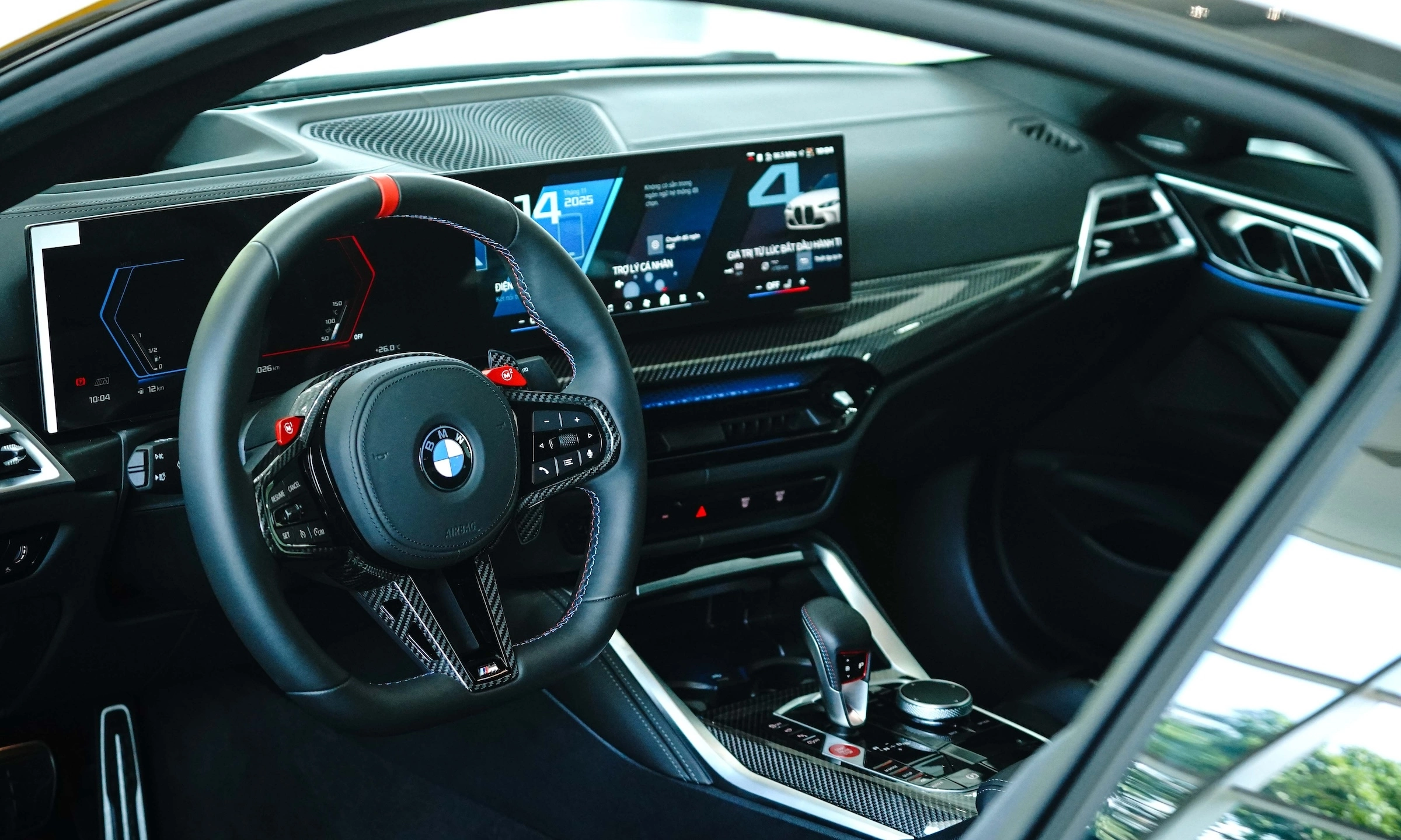 hình ảnh nội thất BMW M4 Competition 2025