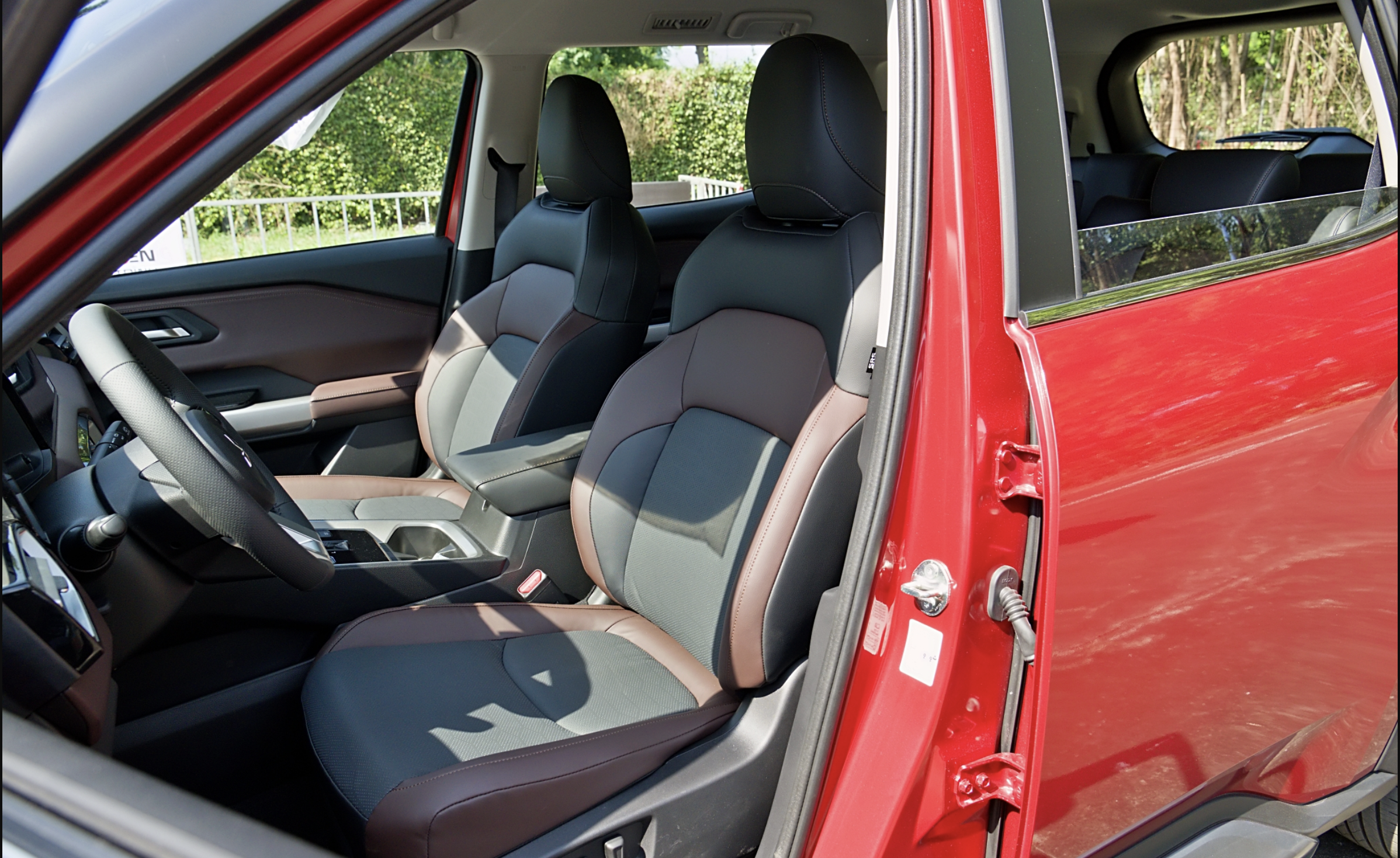 Nội thất và tiện nghi trên Destinator