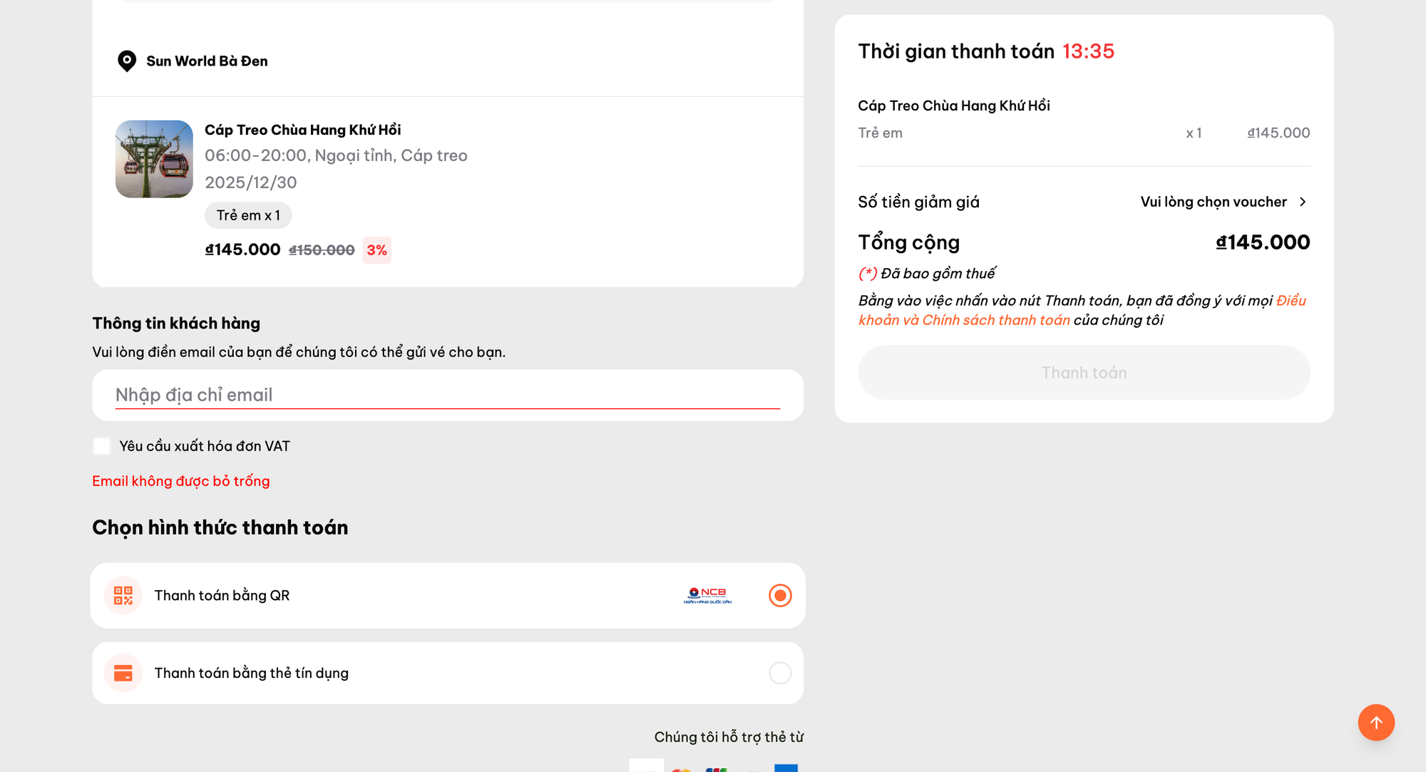 Du khách cần điền đầy đủ thông tin cá nhân trước khi tiến hành thanh toán vé