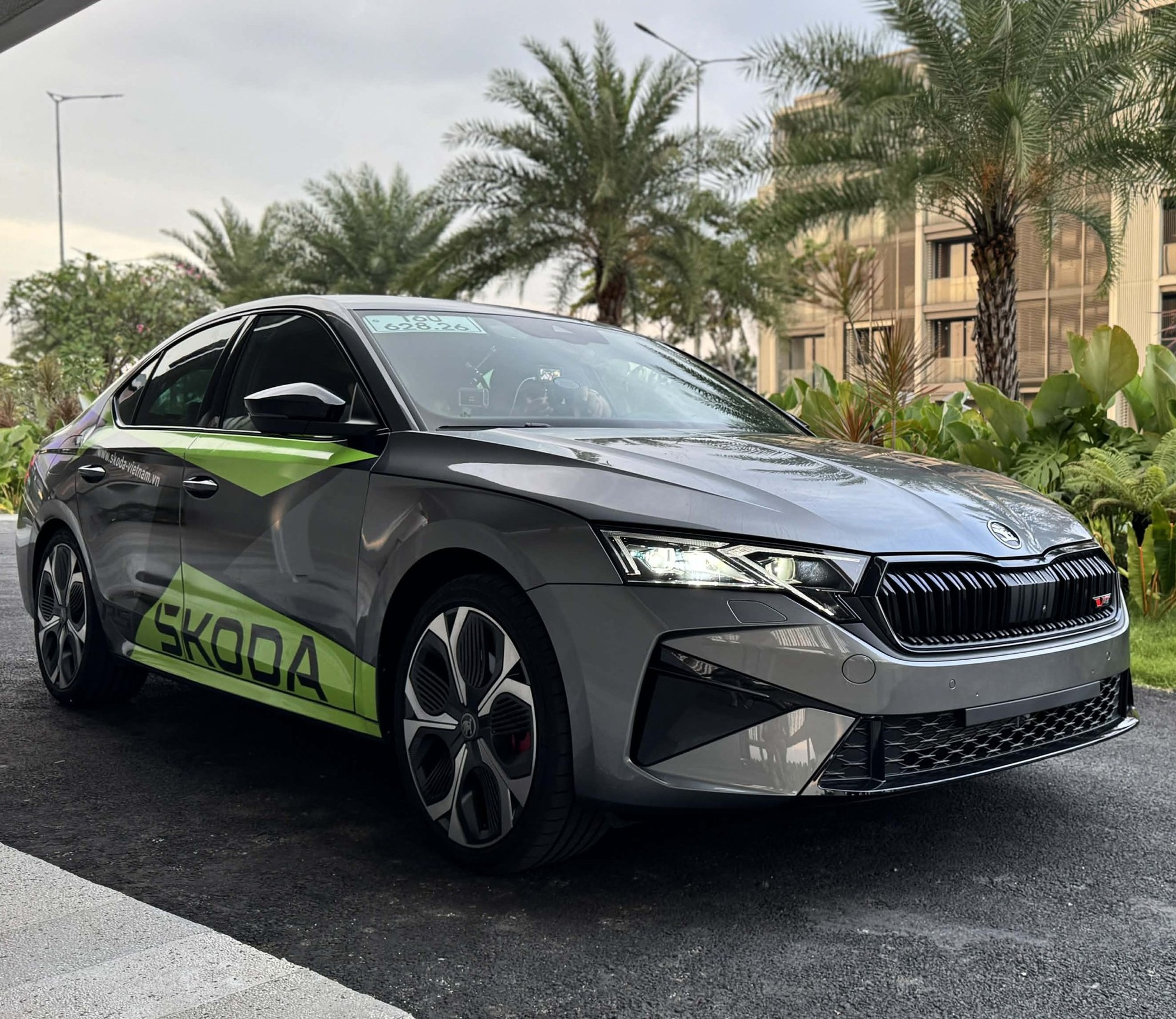 Ngoại thất xe thể thao Skoda Octavia vRS 2026 tại Việt Nam