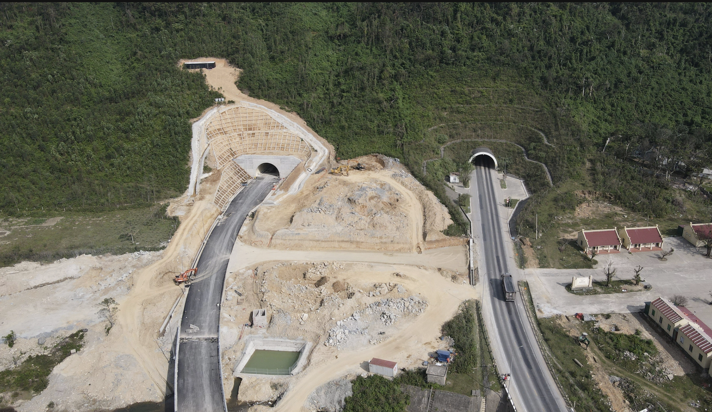 Hầm Đèo Ngang mở rộng sẵn sàng thông xe ngày 25/1