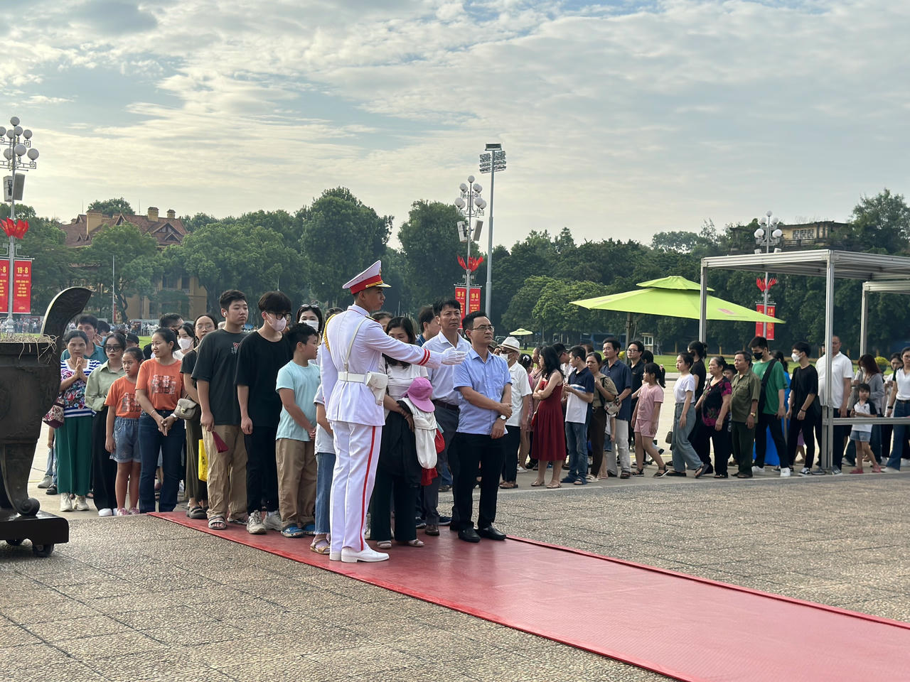 Các Quy Định Khi Vào Viếng Lăng Bác