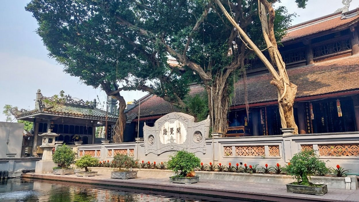 Chùa Hà (Cầu Giấy) - Thánh địa "Khi đi lẻ bóng, khi về có đôi"