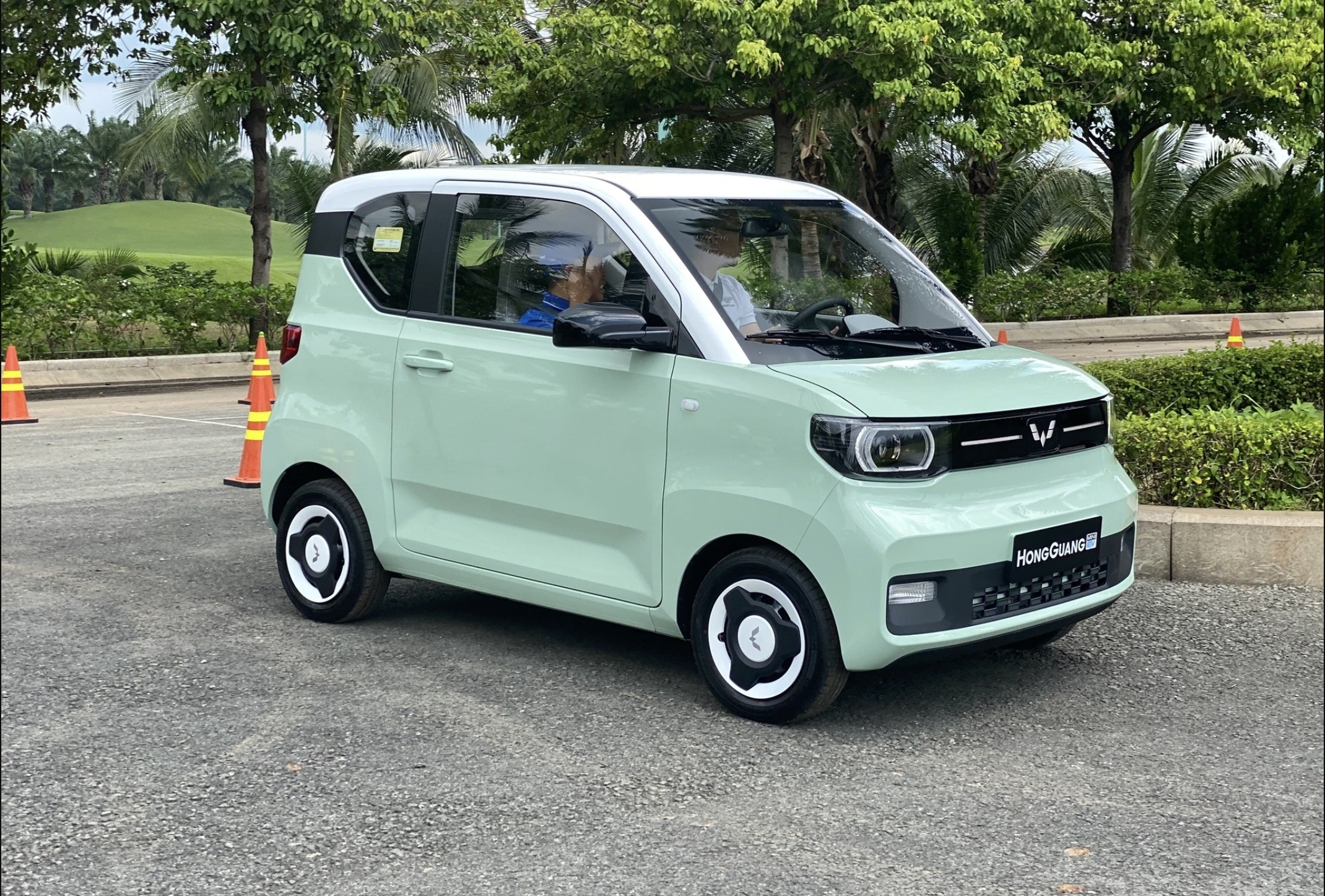 Bảng Giá Ô Tô Điện Rẻ Nhất Việt Nam Tháng 4/2026