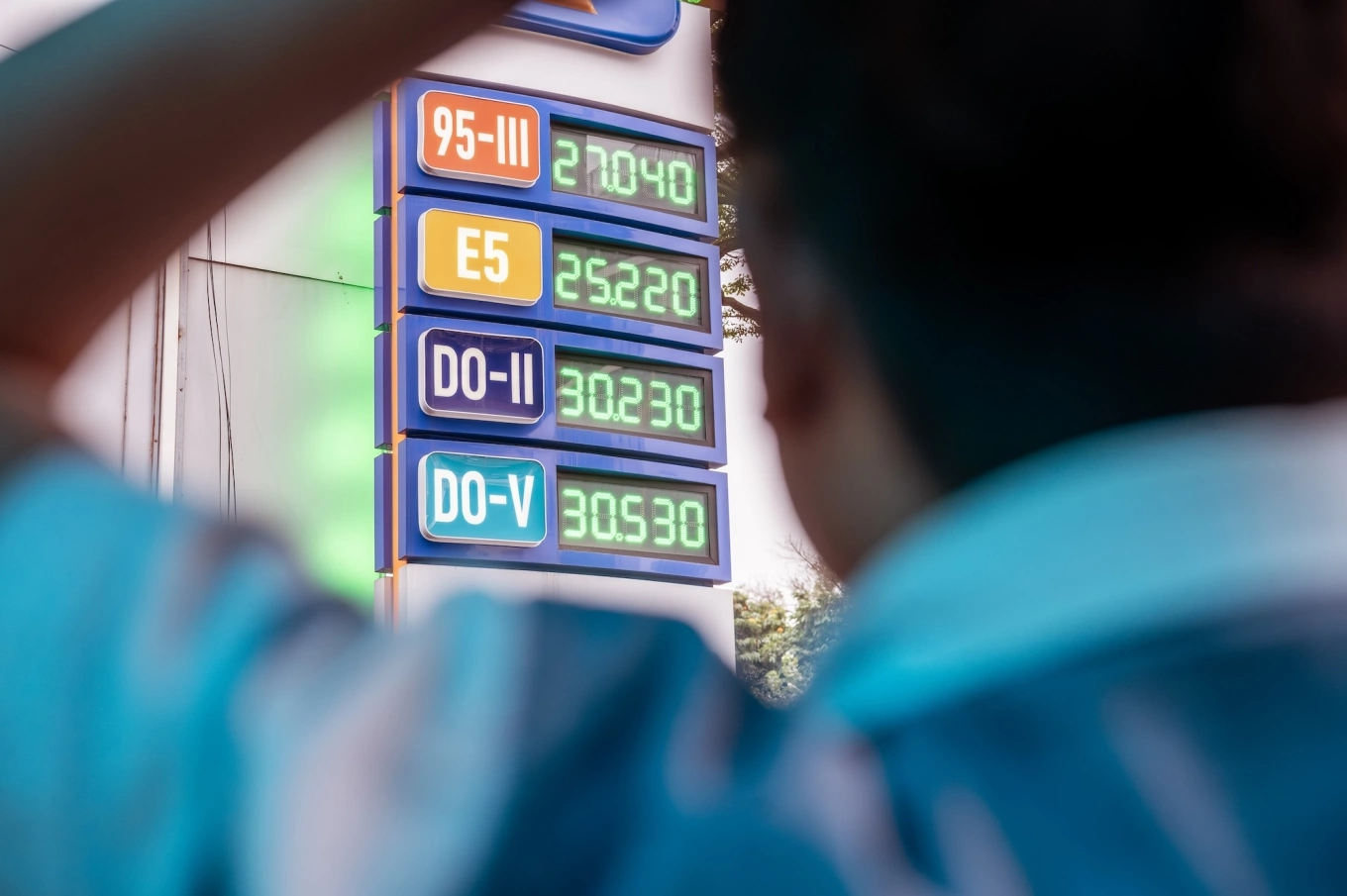 Nhu cầu xăng dầu tăng mạnh tại nhiều địa phương