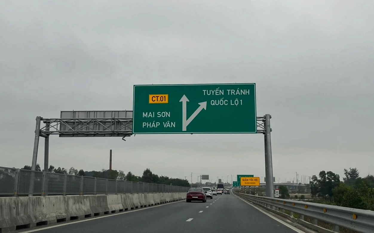 Vì Sao Không Được Tùy Tiện Dừng Xe Trên Cao Tốc?