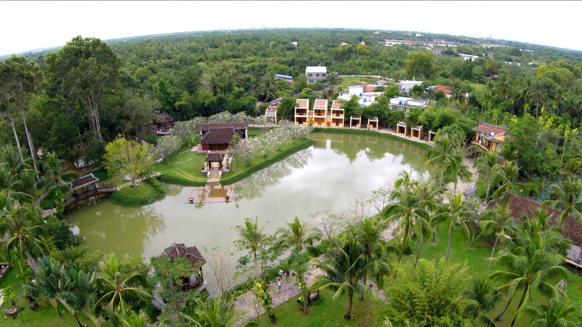 Địa Chỉ, Giá Vé & Kinh Nghiệm Đi  Bảo Tàng Áo Dài TP.HCM Từ A-Z 2026