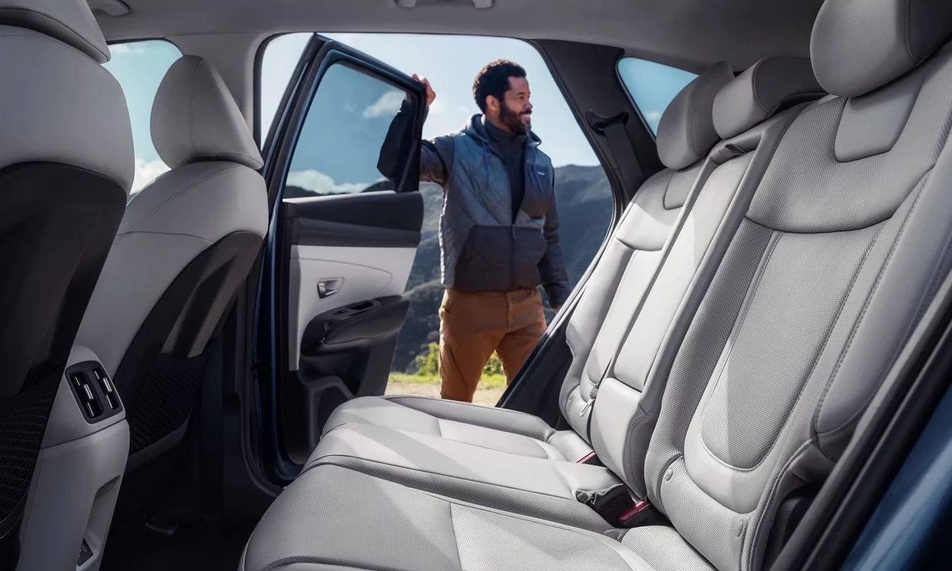 Nội thất khoang lái Hyundai Tucson hybrid đậm chất công nghệ