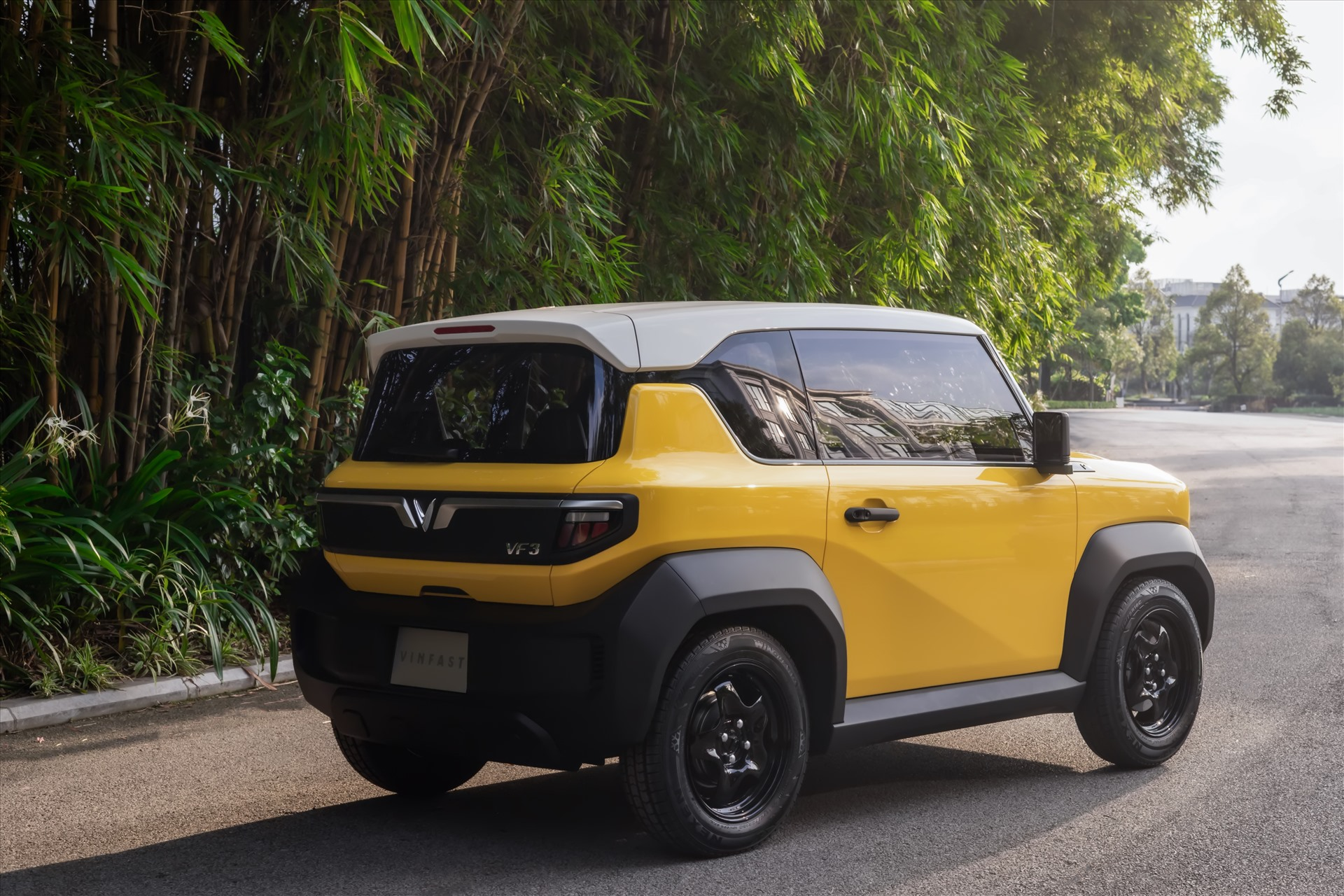 Xe điện VinFast VF 3 chạy được 215 km sau khi sạc đầy