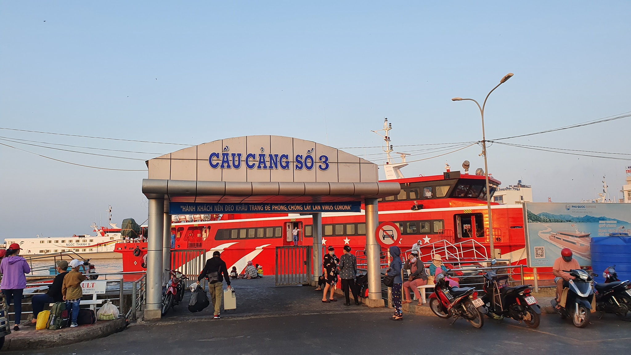 bến tàu Rạch Giá (Kiên Giang)