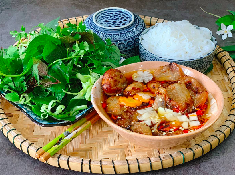 Top 10 Quán Bún Chả Ngon Nhất Hà Nội Bạn Không Thể Bỏ Qua post image