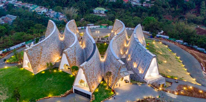 Điểm Danh Top 8 Quán Cà Phê Đẹp Buôn Ma Thuột Dành Cho Team Sống Ảo Năm 2025 post image