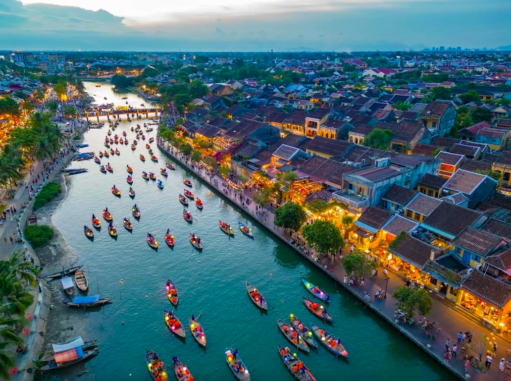 Top 4 Điểm Đến Yêu Thích Của Du Khách Nước Ngoài: Thuê Xe Tự Lái Khám Phá Việt Nam post image