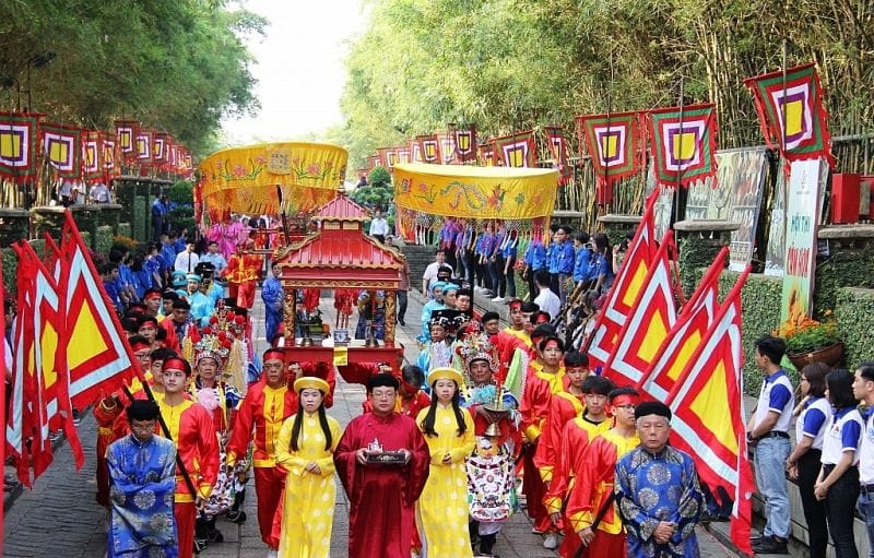 Top 10 Lễ Hội Truyền Thống Nổi Tiếng Nhất Việt Nam 2025: Địa Điểm, Nghi Lễ Và Kinh Nghiệm Tham Gia post image