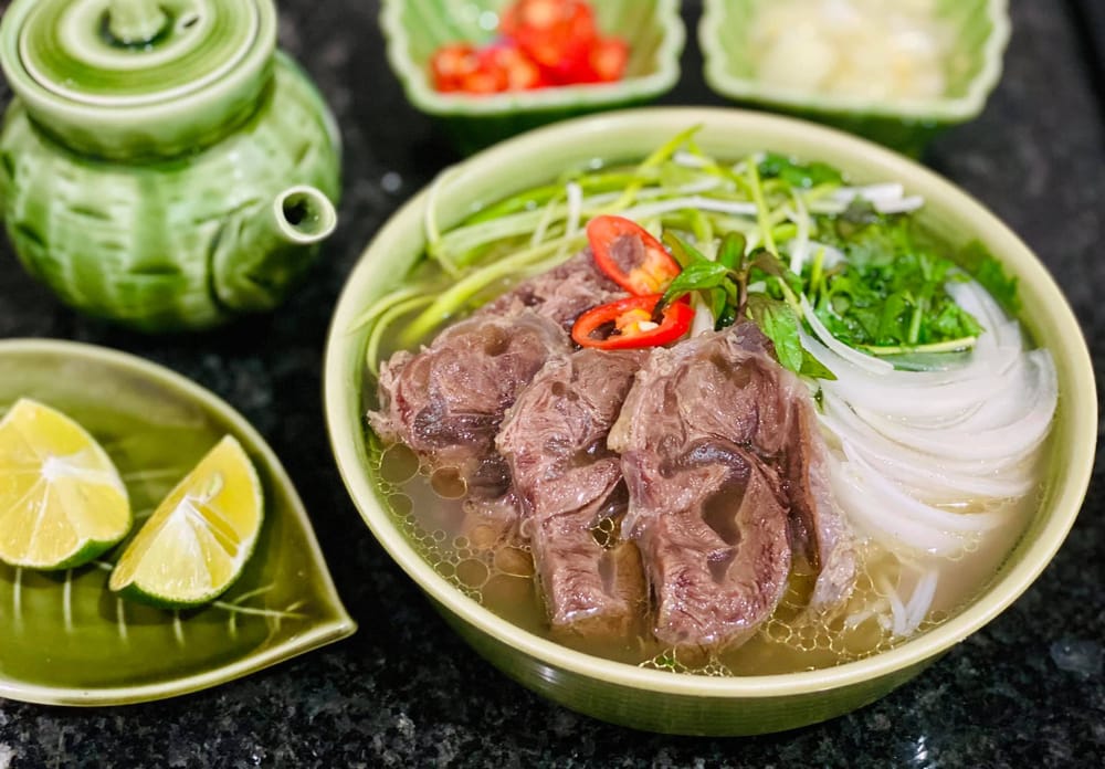Khám Phá Ẩm Thực Hà Nội Dịp Quốc Khánh 2/9: Ăn Gì? Ở Đâu? Gợi Ý Hành Trình Di Chuyển post image