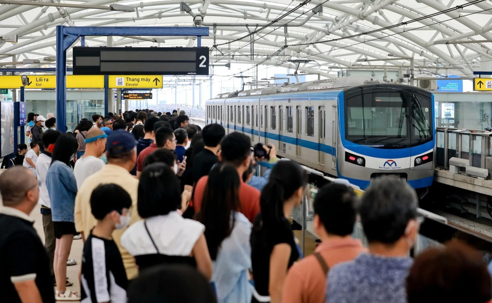Metro Số 1 TP.HCM Dừng Bán Vé Giấy Từ 1/11: Khuyến Khích Thanh Toán Điện Tử post image