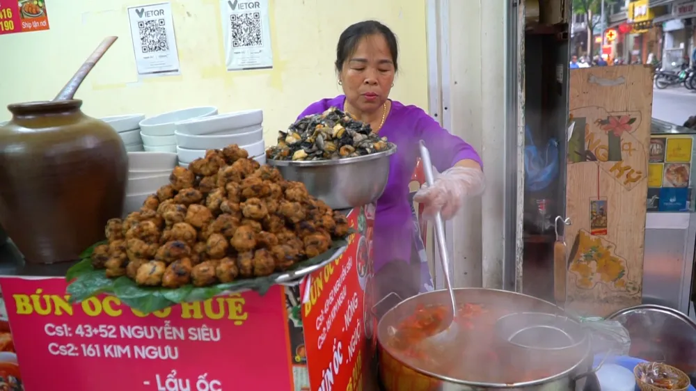 Hà Nội Ăn Bún Ốc Ở Đâu Ngon?Top 10 Quán Bún Ốc Ngon Hà Nội 2025
