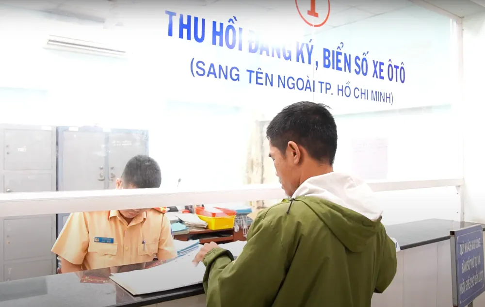 Thủ Tục Sang Tên Xe Ô Tô Mới Nhất 2025: Hướng Dẫn Chi Tiết