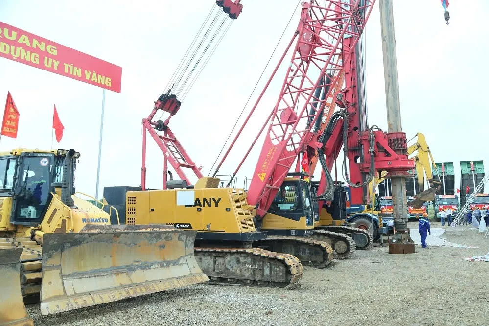 Hưng Yên khởi công tuyến đường 10 làn xe trị giá hơn 4.900 tỷ đồng post image