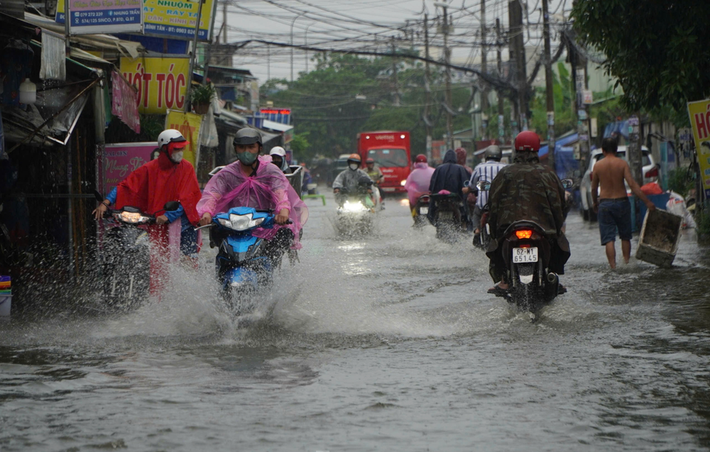 Diễn Biến Đợt Mưa Diện Rộng Tại TP.HCM Đầu Tháng 11/2025