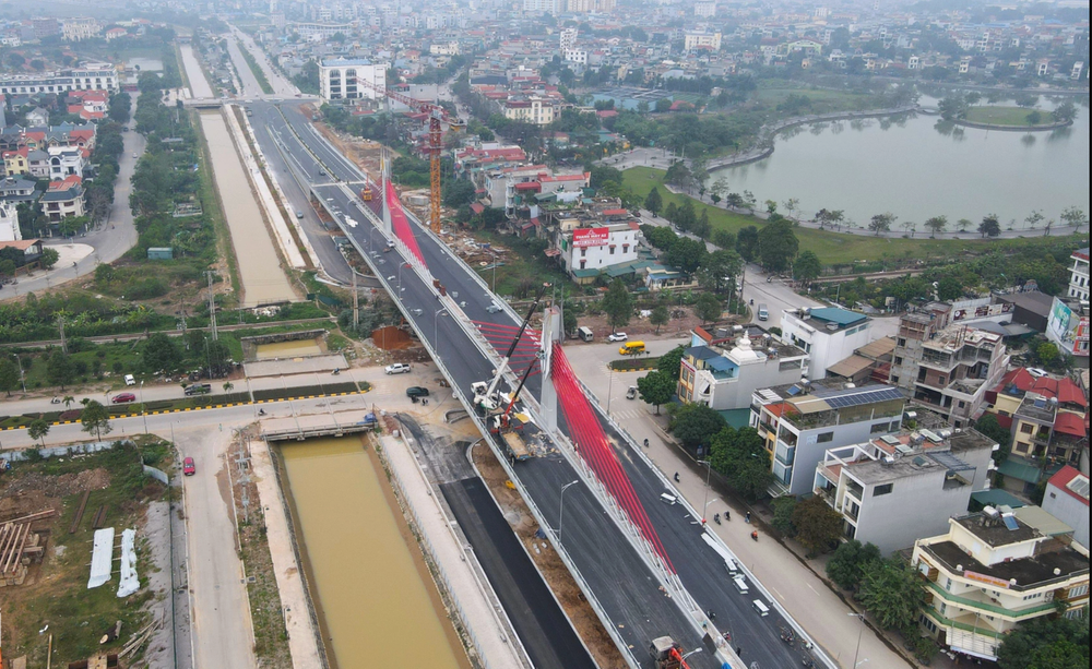 Cầu dây văng đầu tiên tại Thanh Hóa chính thức thông xe