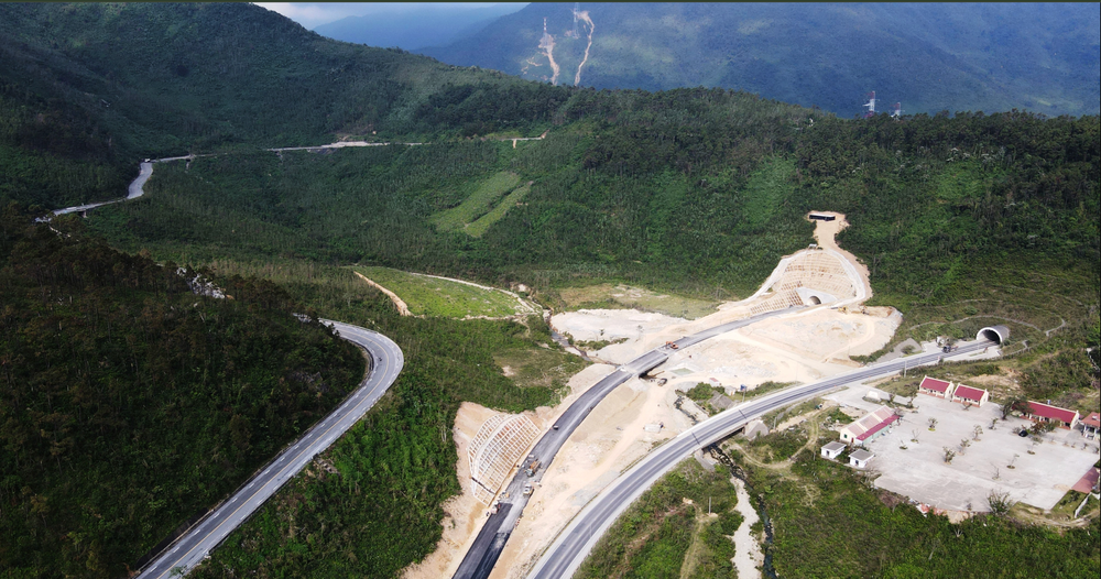 Hầm Đèo Ngang mở rộng sẵn sàng thông xe ngày 25/1