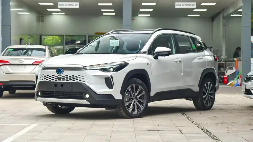 Bộ 3 Xe Toyota Bán Chạy Nhất Giảm Giá Đầu Năm 2026