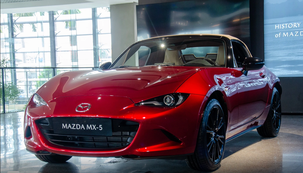 Mazda MX-5 2026 về Việt Nam: Giá Lăn Bánh & Đánh Giá Chi Tiết