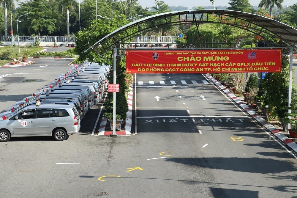 Quy định mới: Người học và thi sát hạch lái xe phải xác thực khuôn mặt từ 2027 post image