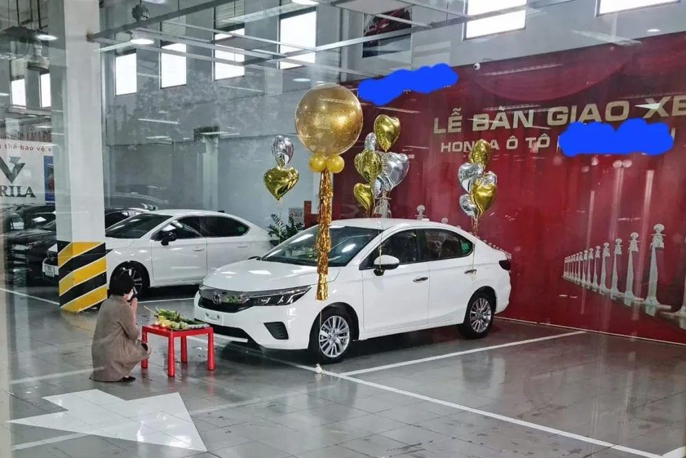 Cách Cúng Xe Mới Mua Chuẩn Phong Thủy 2026: Vạn Dặm Bình An