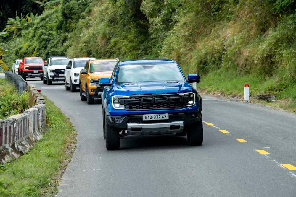 Vì sao Ford Việt Nam loại bỏ động cơ diesel bi-turbo?